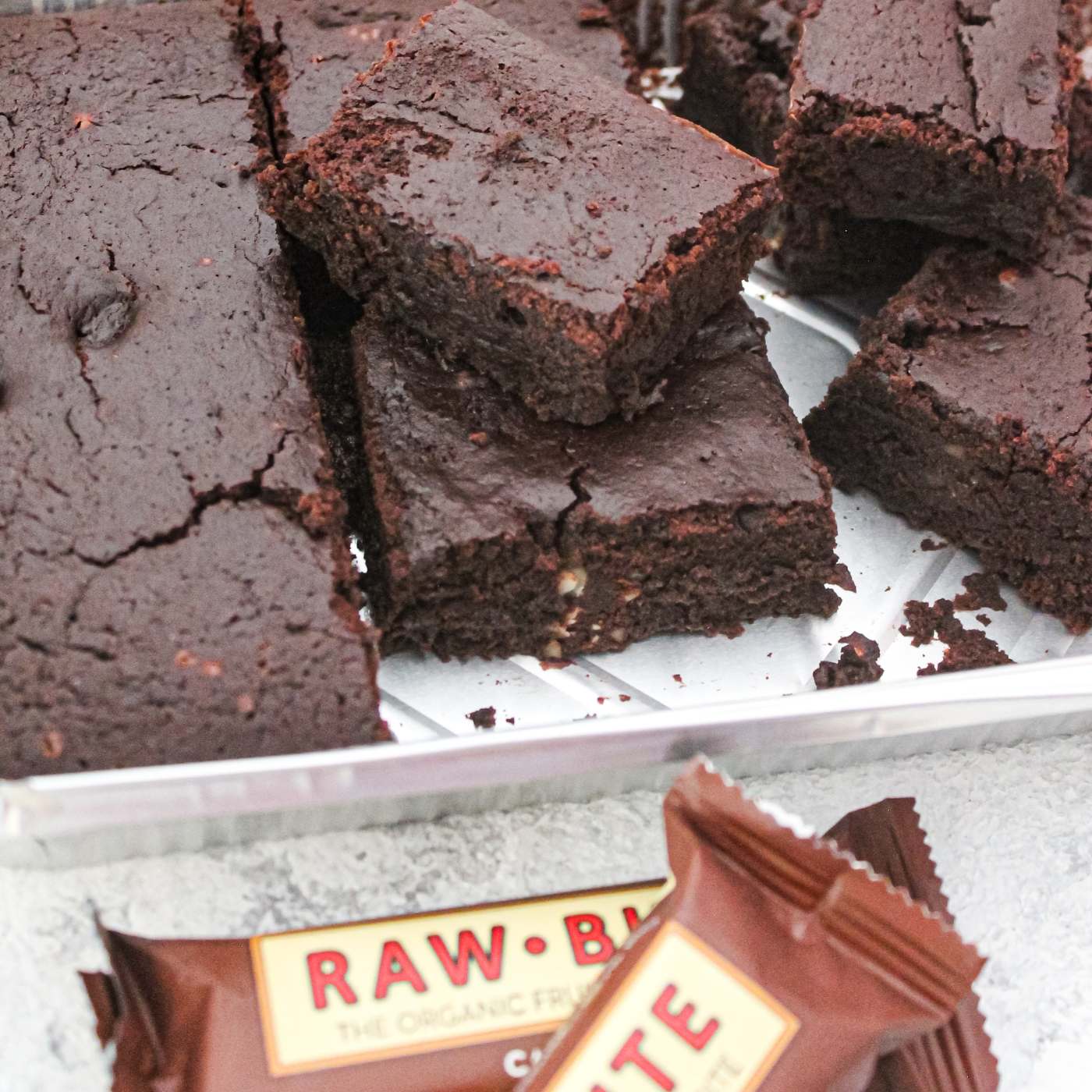 Cremige vegane Brownies mit RAWBITE