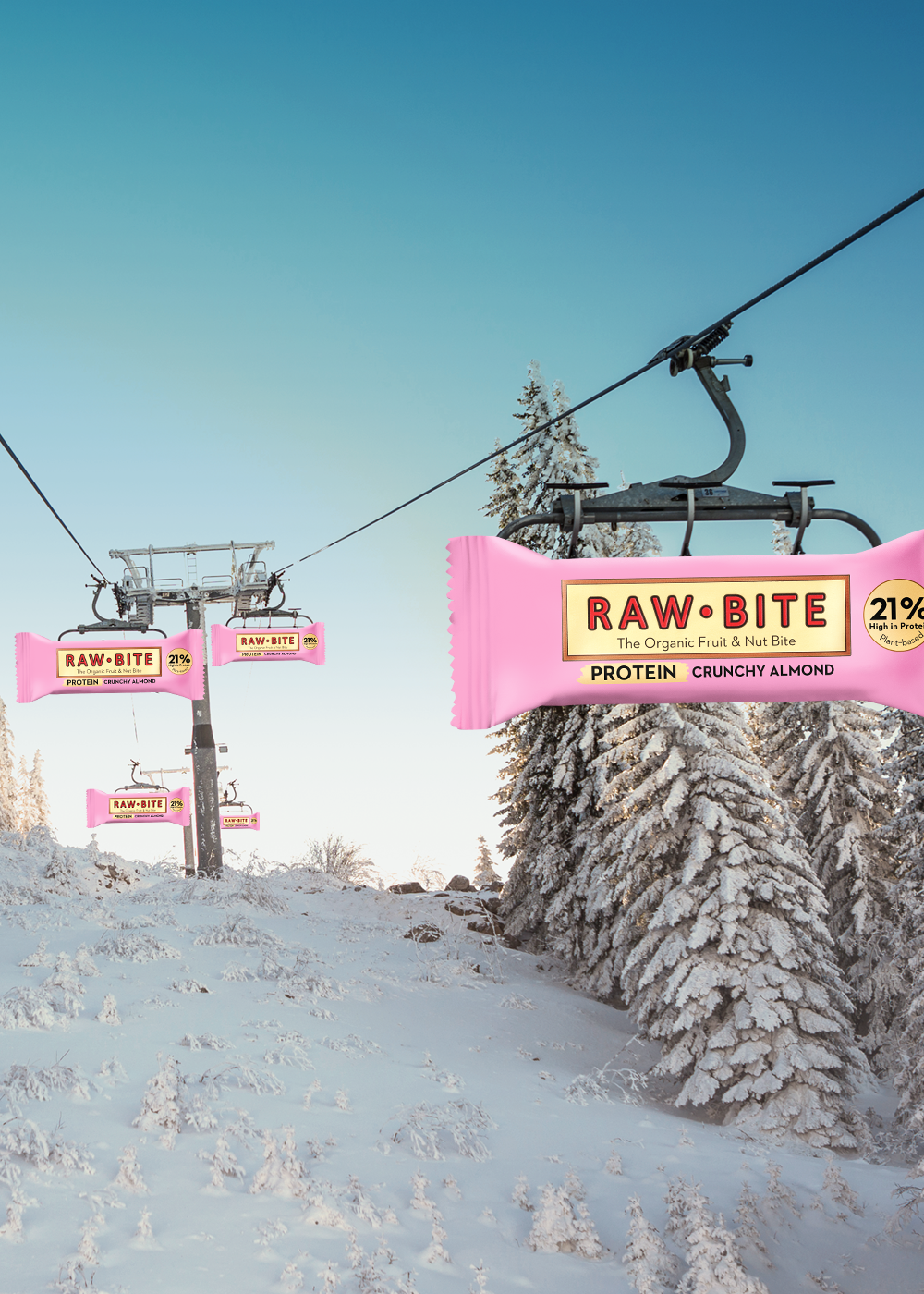 RAWBITE Protein Crunchy Almond als Skilift